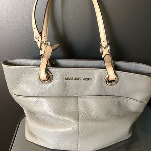 Micheal kors purse